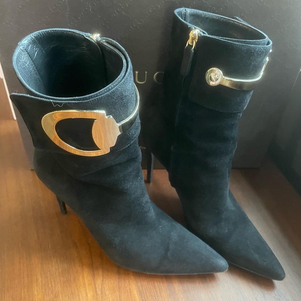 🖤 Suede Gucci 🐴 Booties 🖤
